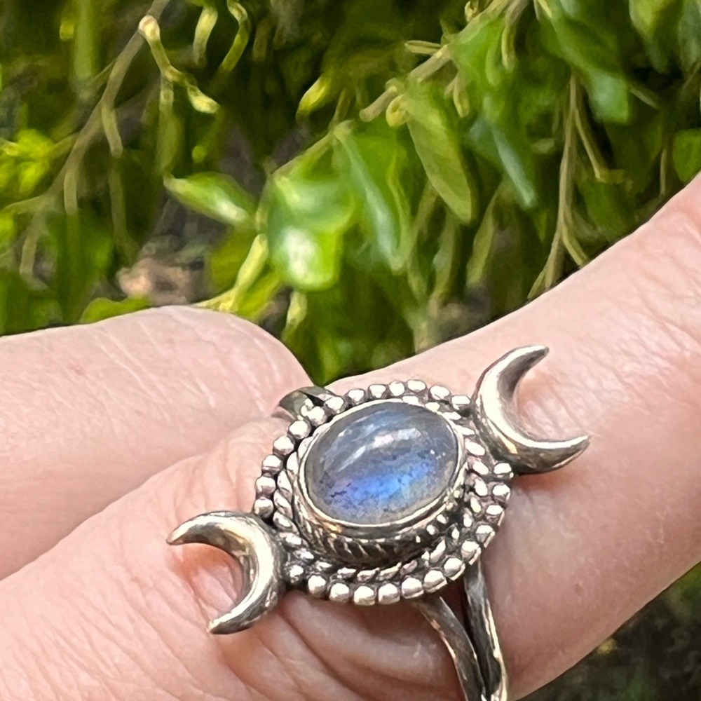 Silver Moonstone Ring